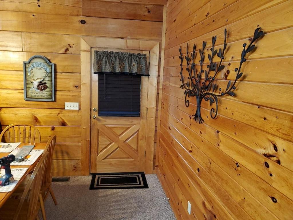 Story Brook: Beautiful True Log Cabin! Close To Dollywood, State Park, And More! Sevierville Exteriér fotografie