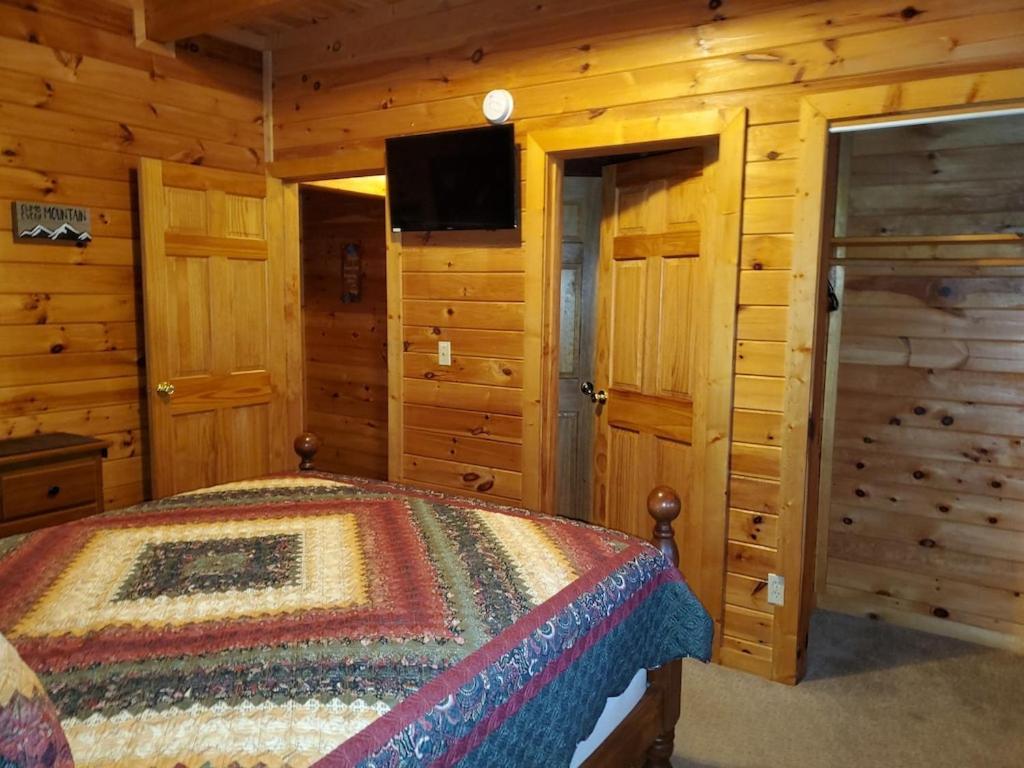 Story Brook: Beautiful True Log Cabin! Close To Dollywood, State Park, And More! Sevierville Exteriér fotografie